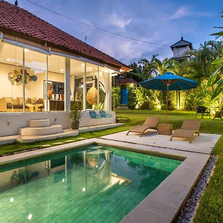 Villa Janitra Seminyak Exteriör bild