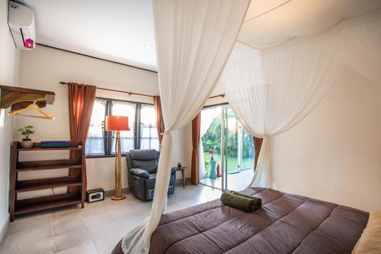 Villa Janitra Seminyak Exteriör bild