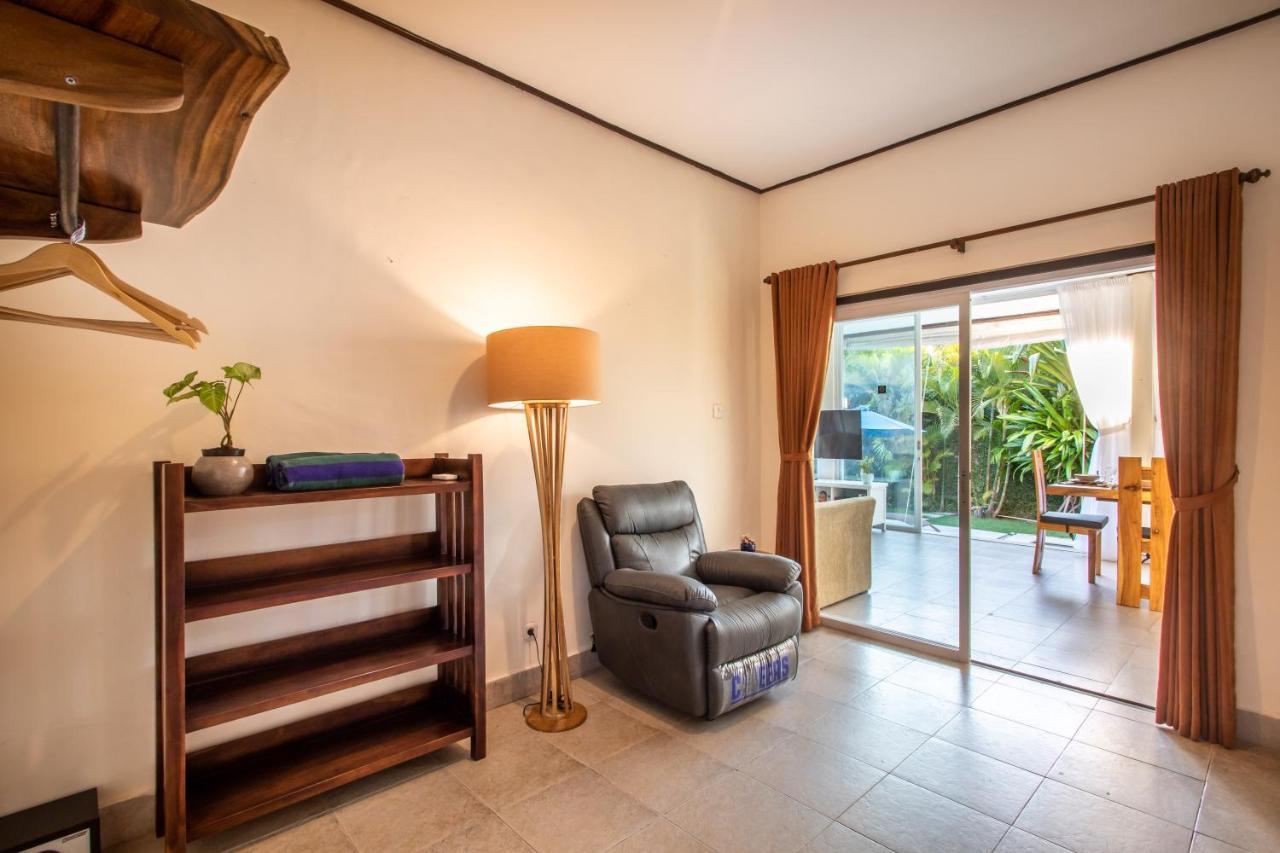 Villa Janitra Seminyak Exteriör bild